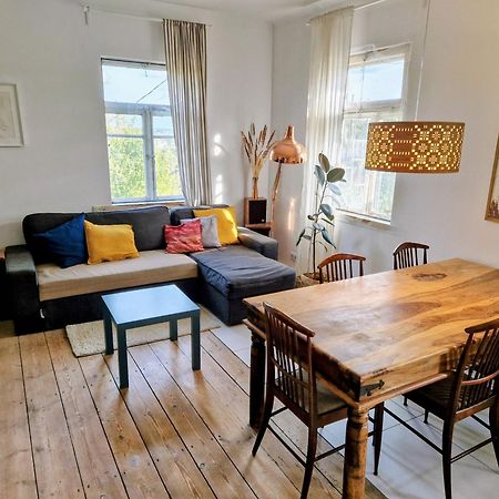 Hillside View House With Garden, Private Parking, Quiet Location - 12 Min To Old Town Anytime, Long Stays Welcome VNO Eksteriør billede