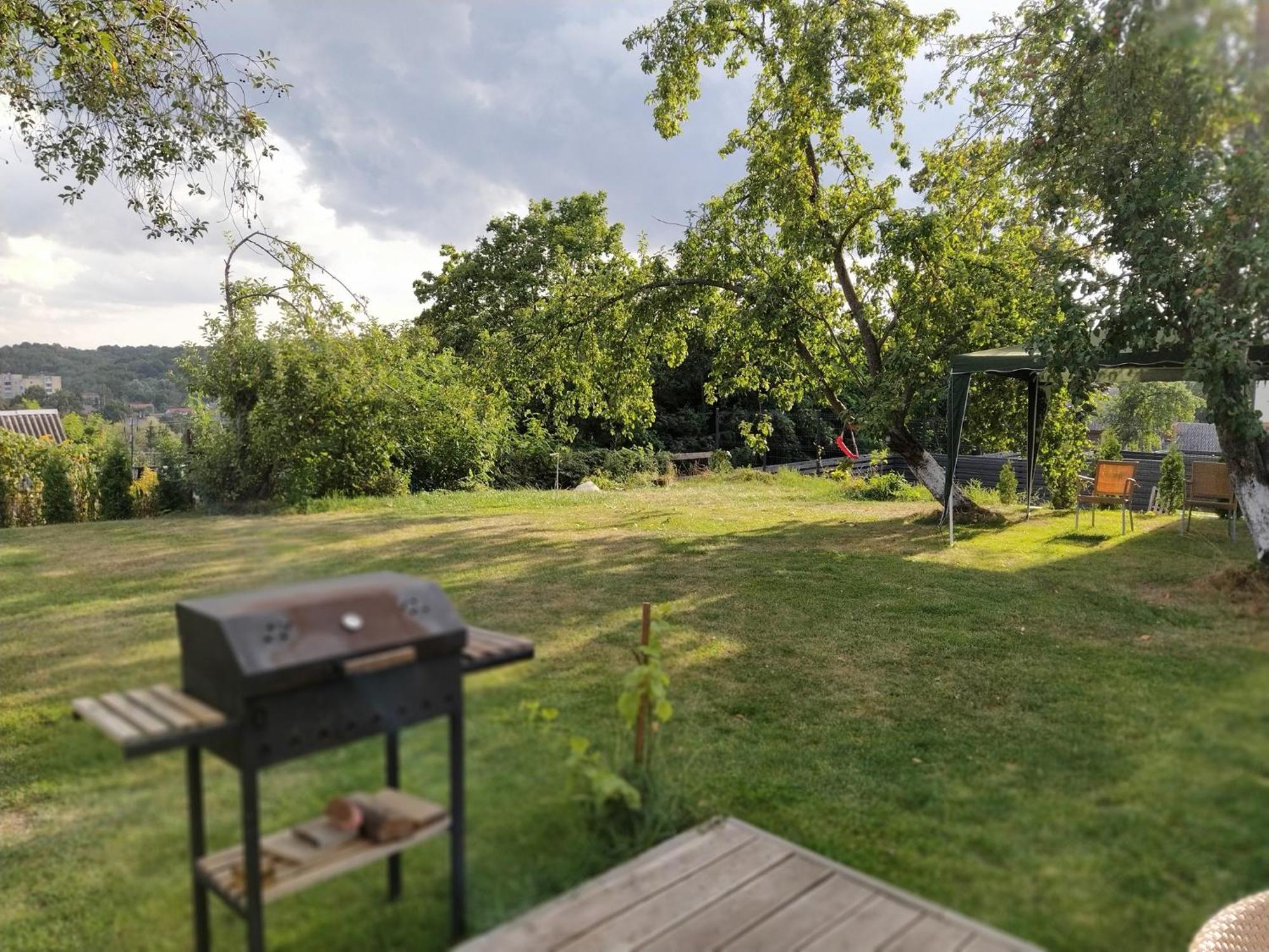 Hillside View House With Garden, Private Parking, Quiet Location - 12 Min To Old Town Anytime, Long Stays Welcome VNO Eksteriør billede