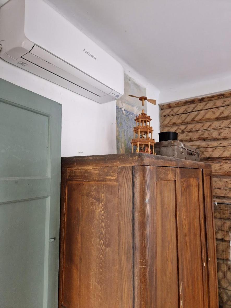 Hillside View House With Garden, Private Parking, Quiet Location - 12 Min To Old Town Anytime, Long Stays Welcome VNO Eksteriør billede